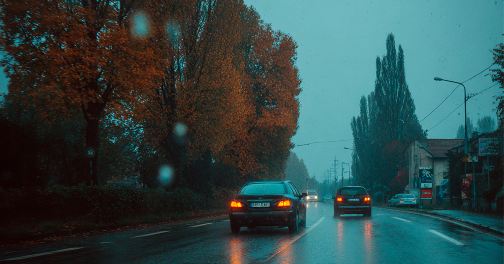 Штрафы: сколько стоит забывчивость За езду без дневного света