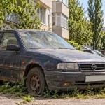 Бросил машину во дворе - могут забрать: Правительство одобрило закон